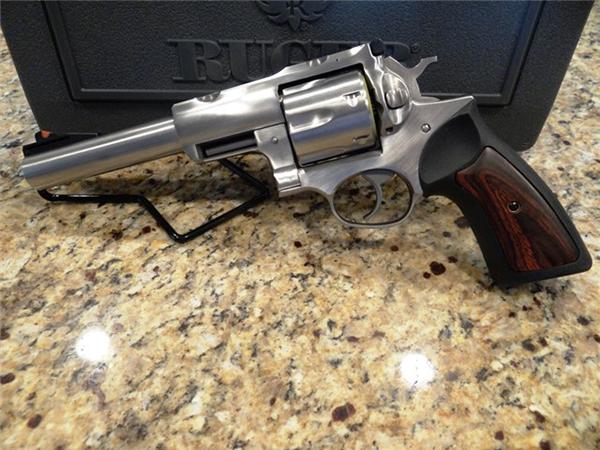 Ruger Super Redhawk
