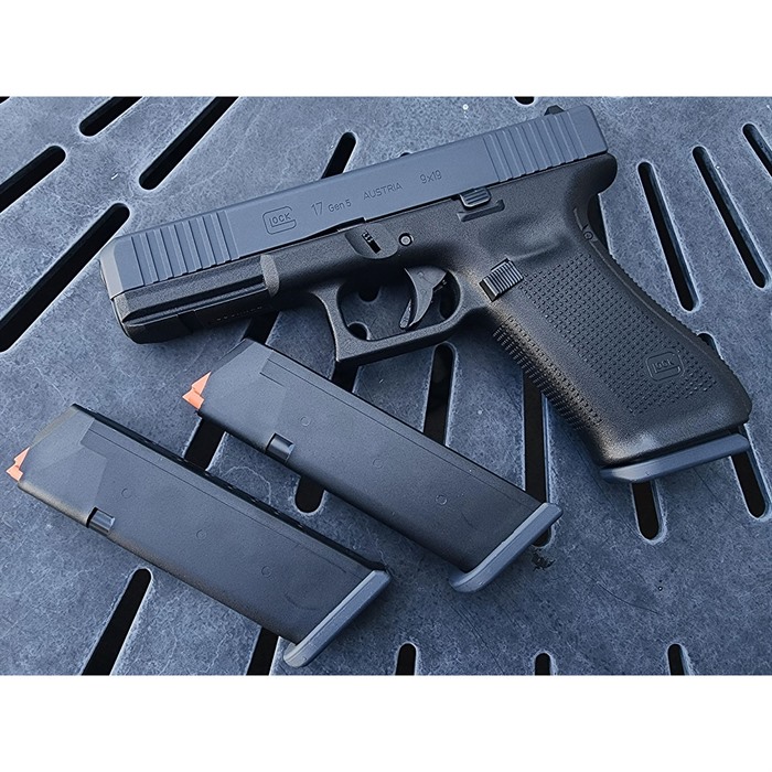Glock 17 G5 9mm Luger 4.49'' Bbl (3)17rd Mag Combat Grey